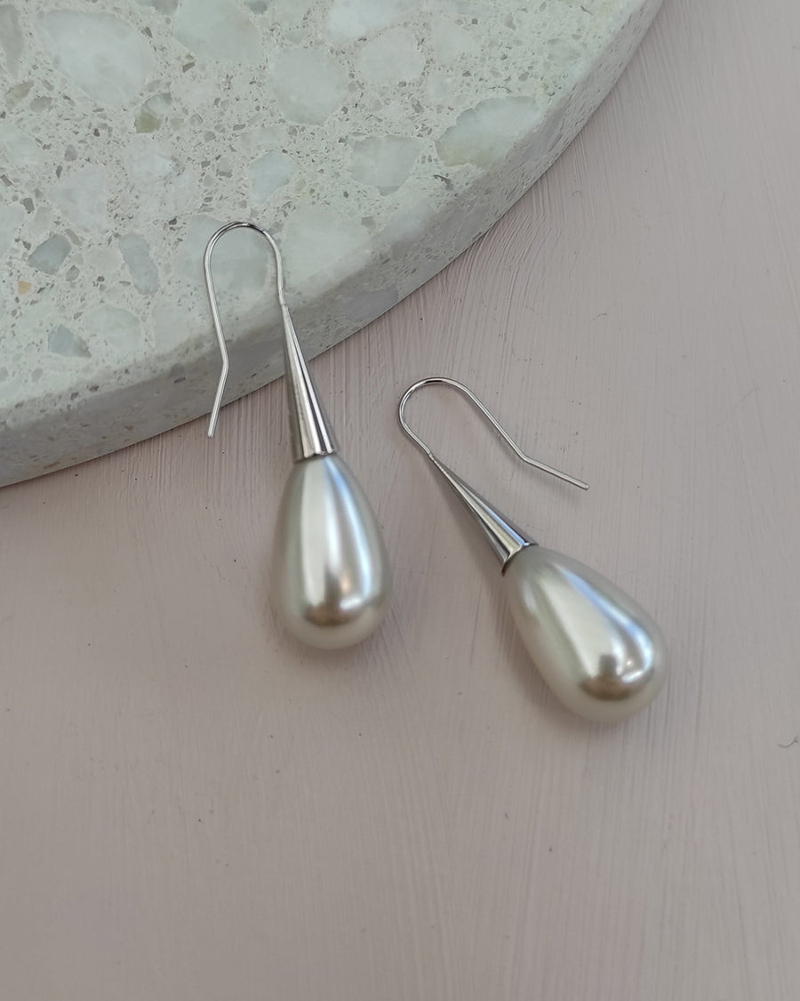 Kagi Silver Pearl Droplet Earrings