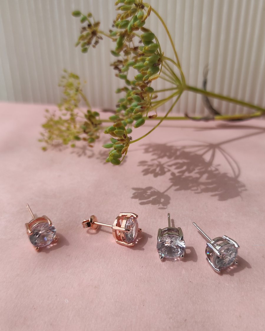 Kagi Solitaire Stud Earrings